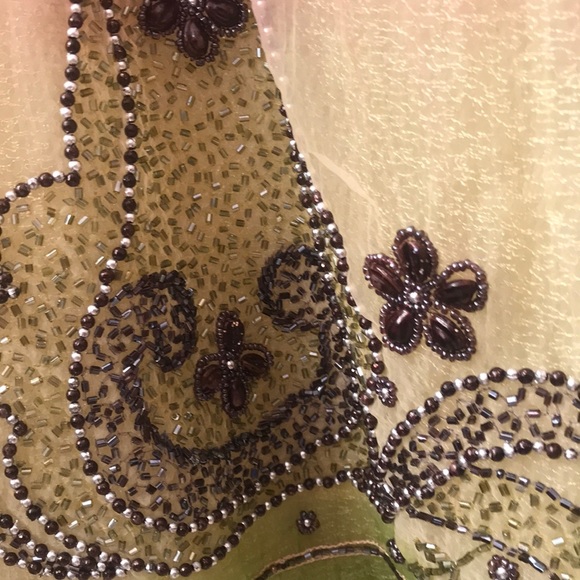 Dress - Picture 6 of 6